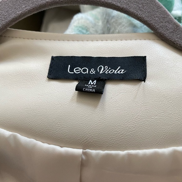 Lea & Viola Ruffle jacket - Picture 4 of 4